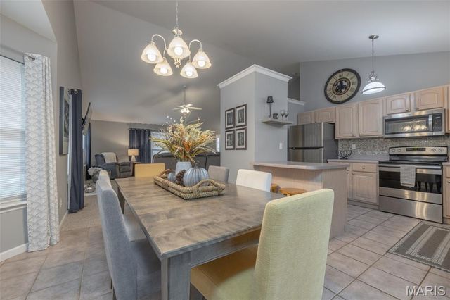 1904 Emerald Green Drive, Wentzville, MO 63385