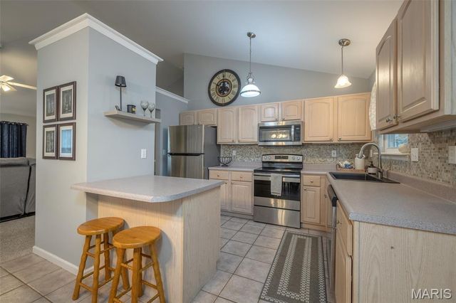 1904 Emerald Green Drive, Wentzville, MO 63385