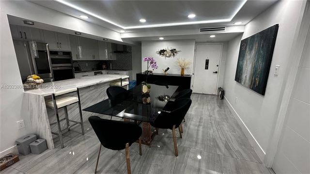 18041 Biscayne Blvd 702, Aventura, FL 33160