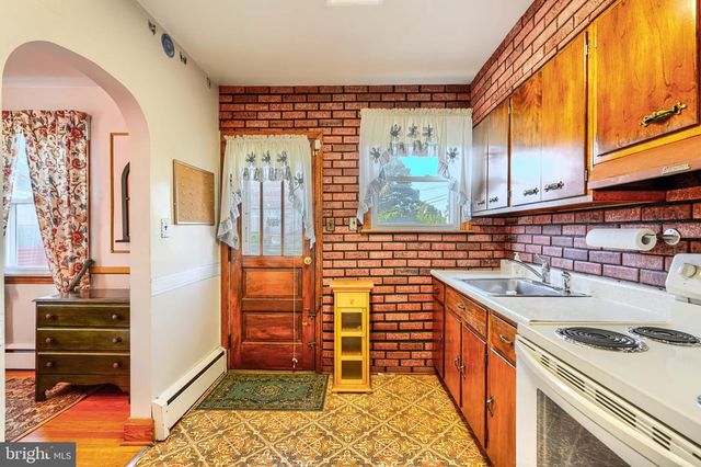 6735 OAK AVE, Baltimore, MD 21222
