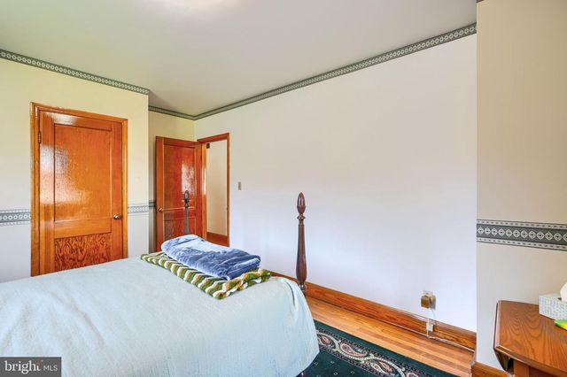6735 OAK AVE, Baltimore, MD 21222