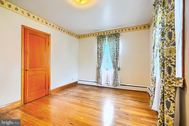 6735 OAK AVE, Baltimore, MD 21222