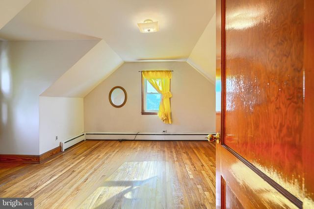6735 OAK AVE, Baltimore, MD 21222
