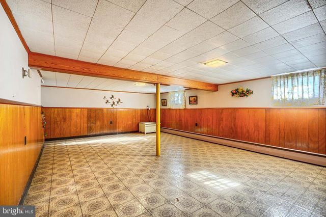 6735 OAK AVE, Baltimore, MD 21222
