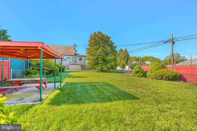 6735 OAK AVE, Baltimore, MD 21222