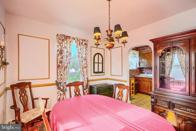 6735 OAK AVE, Baltimore, MD 21222