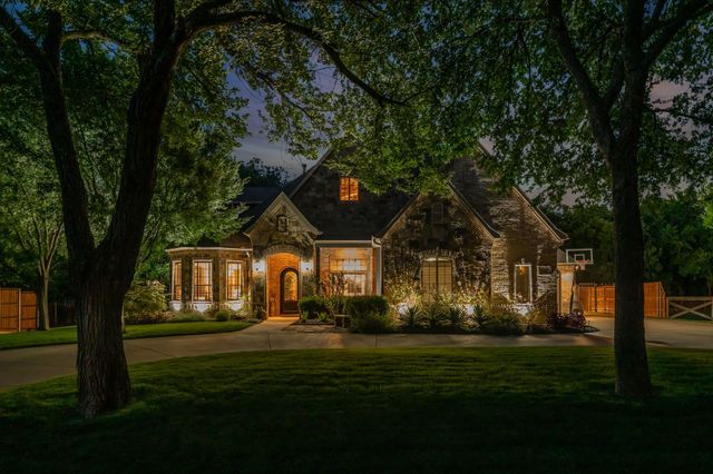 6912 Clift Street, North Richland Hills, TX 76182