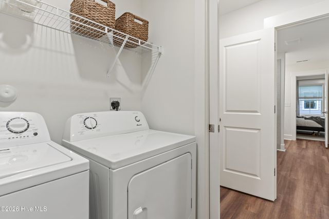 70 W Pioneer Way 119, Hampstead, NC 28443