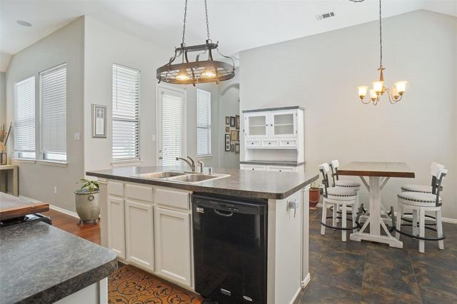 1716 Spanish Moss Way, Savannah, TX 76227