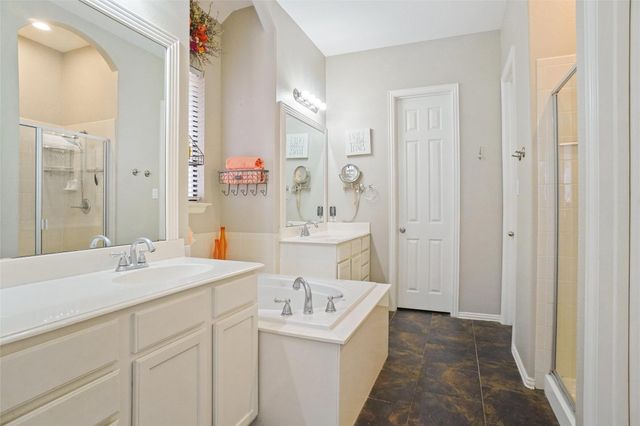 1716 Spanish Moss Way, Savannah, TX 76227