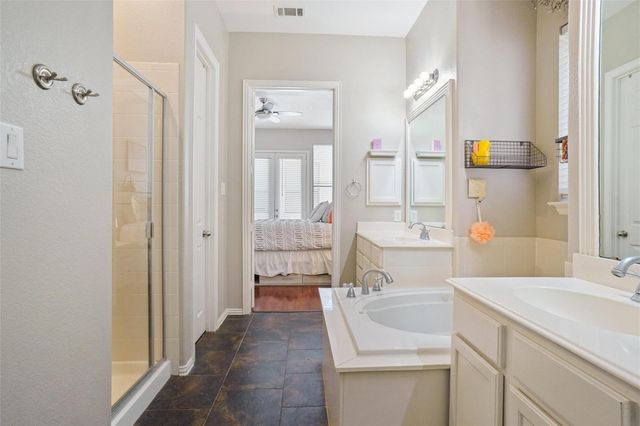 1716 Spanish Moss Way, Savannah, TX 76227