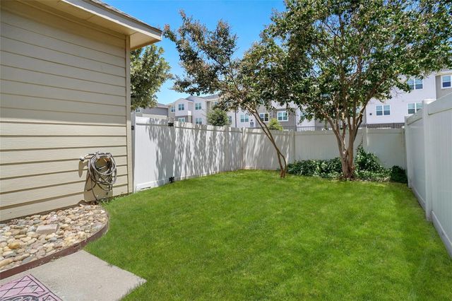 1716 Spanish Moss Way, Savannah, TX 76227