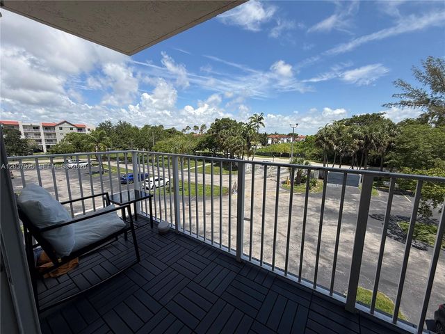 8200 SW 210th Street 201, Cutler Bay, FL 33189