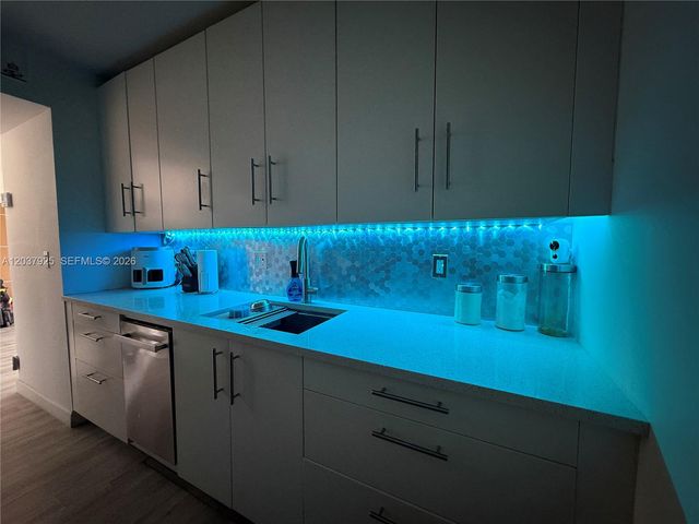 8200 SW 210th Street 201, Cutler Bay, FL 33189