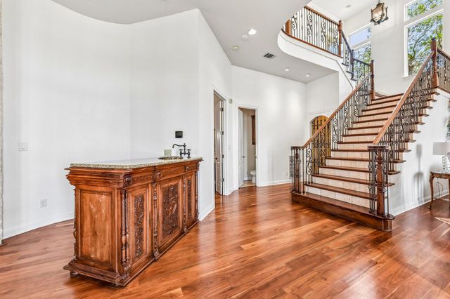 14004 Skyline DR, Austin, TX 78732