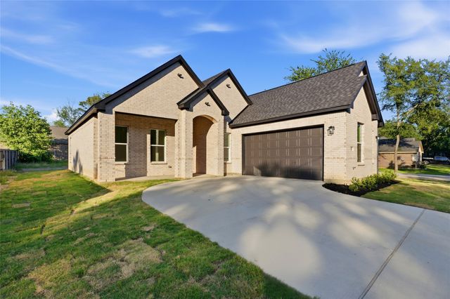 1202 Bowers Road, Seagoville, TX 75159
