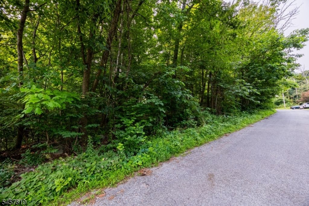 38 Evergreen Trl, Vernon Twp., NJ 07462 — exterior