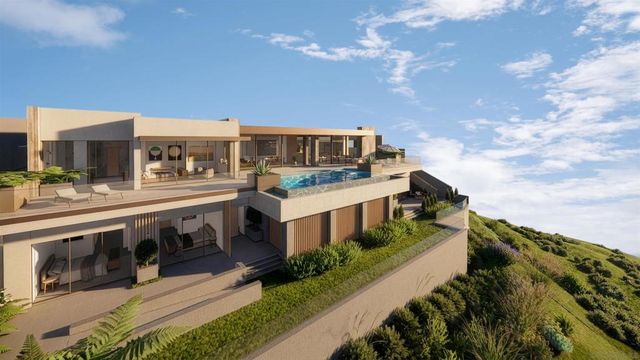 8330 Prestwick Dr., La Jolla, CA 92037