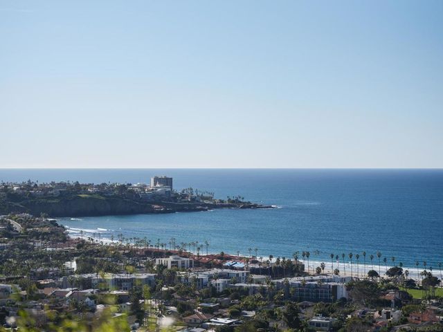 8330 Prestwick Dr., La Jolla, CA 92037