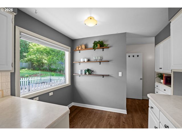 8850 Sw RAMBLER Ln, Portland, OR 97223