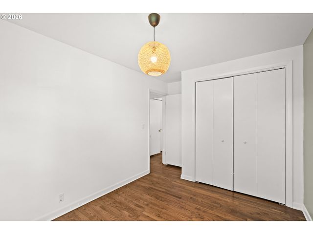 8850 Sw RAMBLER Ln, Portland, OR 97223
