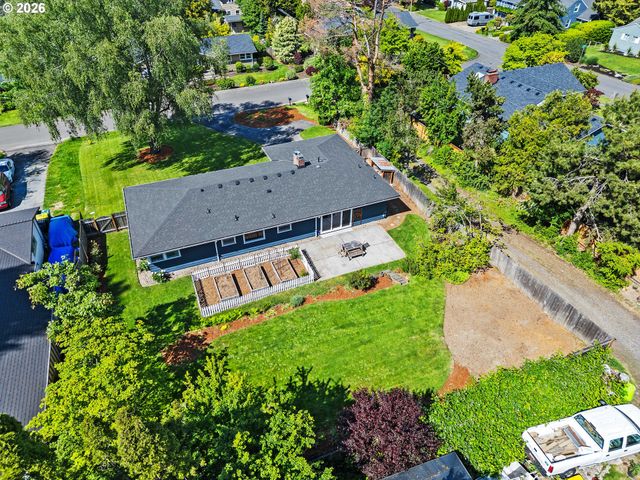 8850 Sw RAMBLER Ln, Portland, OR 97223