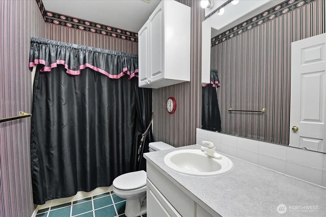 5013 70th Avenue Ct W #6A, University Place, WA 98467