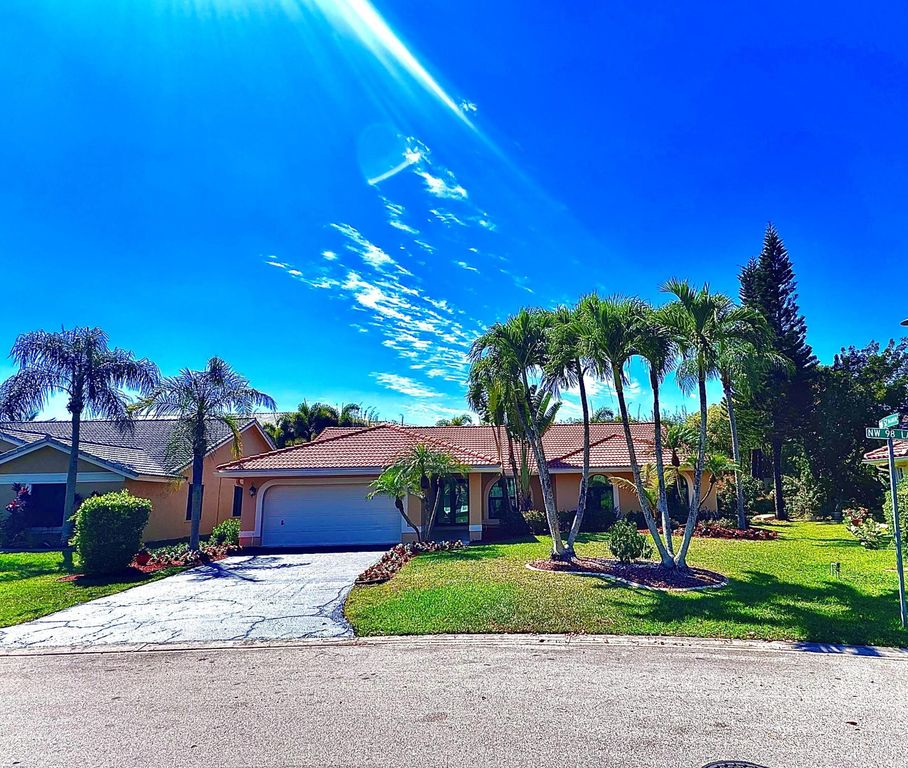 5260 NW 98th Lane, Coral Springs, FL 33076