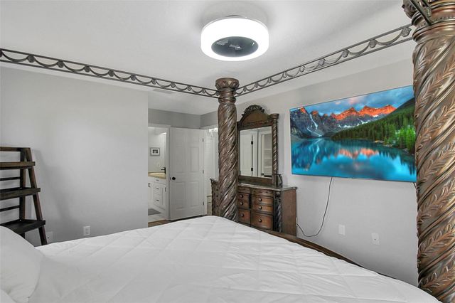 5111 13TH AVENUE DRIVE W, Bradenton, FL 34209