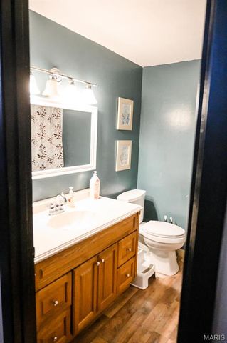 7205 Highway 100, Washington, MO 63090