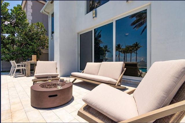 3350 NE 14th Court, Fort Lauderdale, FL 33304