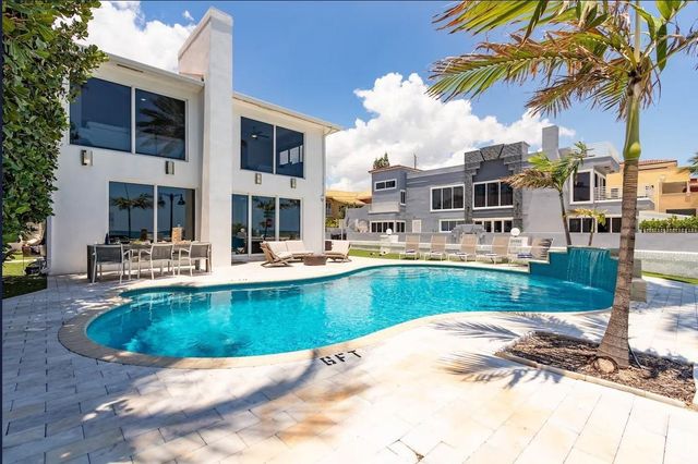 3350 NE 14th Court, Fort Lauderdale, FL 33304