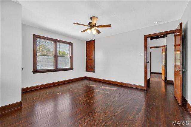 7114 Drury Lane, St Louis, MO 63143