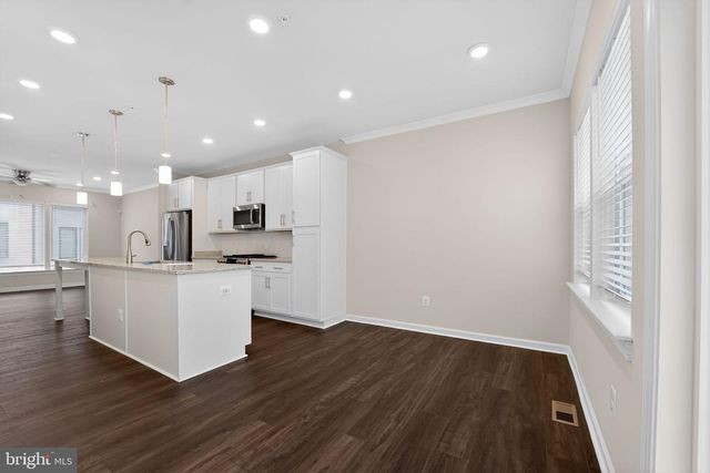 8041 BAXTER ST, Rockville, MD 20855