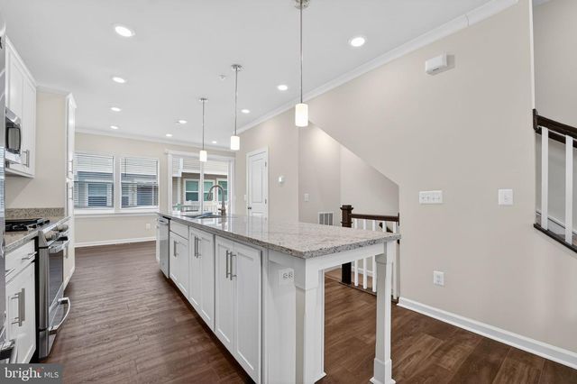 8041 BAXTER ST, Rockville, MD 20855