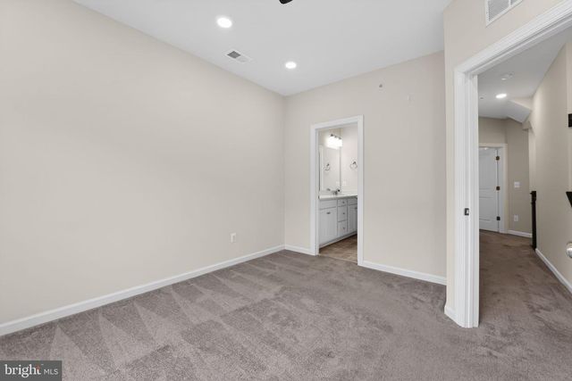 8041 BAXTER ST, Rockville, MD 20855