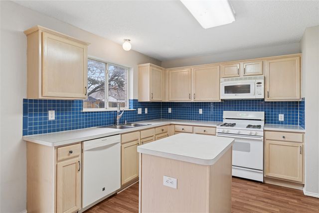 7522 Armstrong Lane, Rowlett, TX 75089