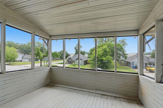505 W Morgan Street, Denison, TX 75020