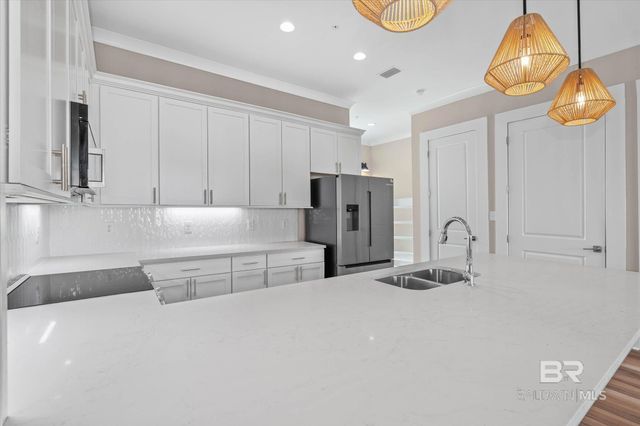 951 W Lagoon Avenue C, Gulf Shores, AL 36542
