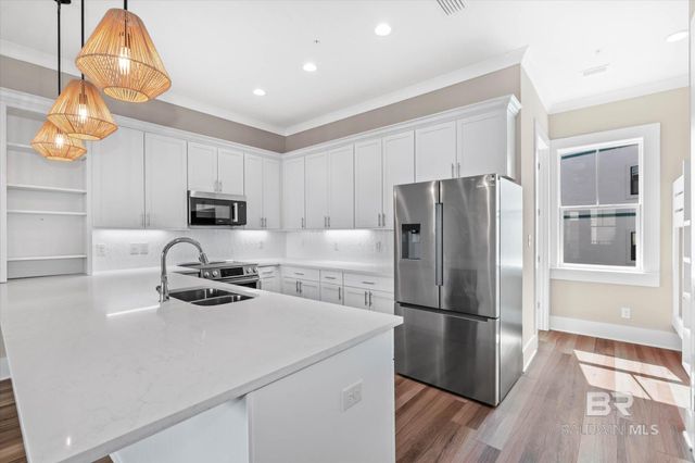 951 W Lagoon Avenue C, Gulf Shores, AL 36542