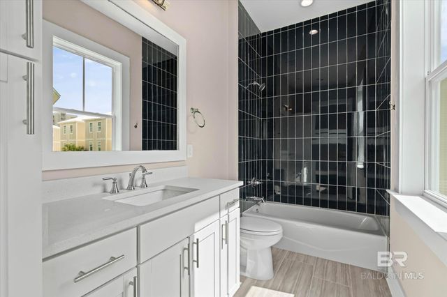 951 W Lagoon Avenue C, Gulf Shores, AL 36542