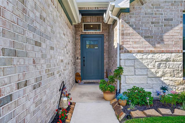 12022 Noble Heart Drive, Willis, TX 77318