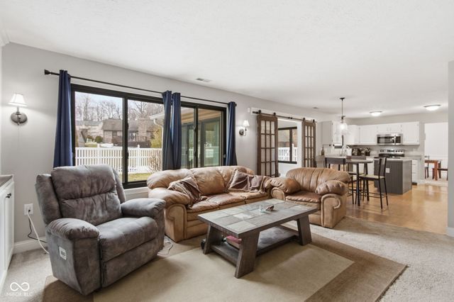 1131 Crystal Court, Avon, IN 46123