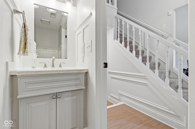 1131 Crystal Court, Avon, IN 46123