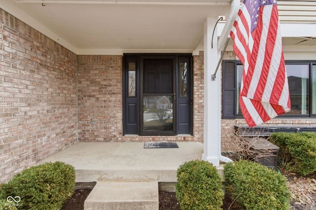 1131 Crystal Court, Avon, IN 46123