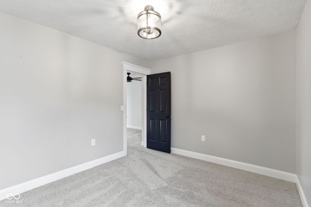 1131 Crystal Court, Avon, IN 46123