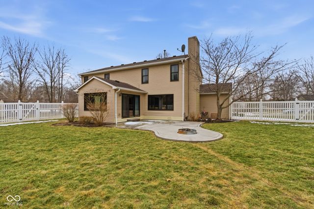 1131 Crystal Court, Avon, IN 46123