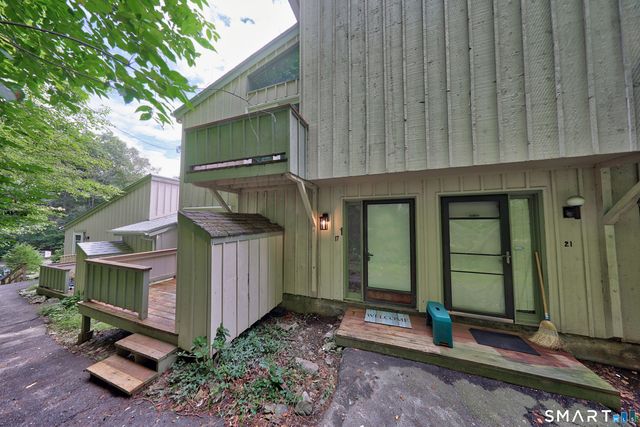 17 Wauwinet Court 17, Guilford, CT 06437
