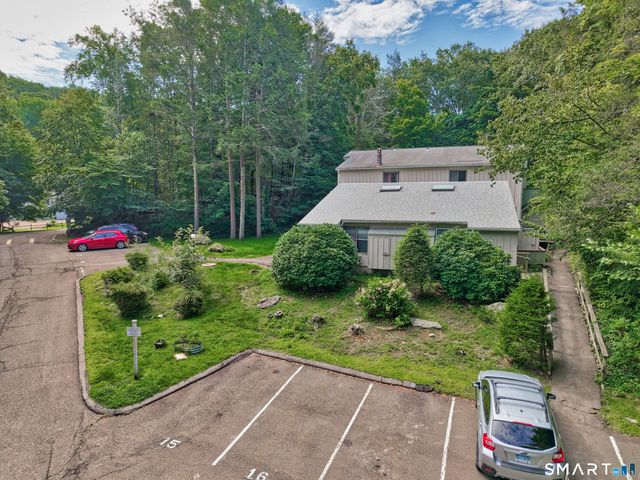 17 Wauwinet Court 17, Guilford, CT 06437