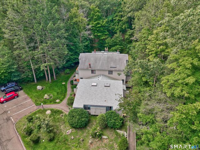 17 Wauwinet Court 17, Guilford, CT 06437